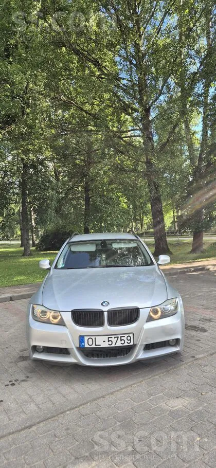 BMW 320