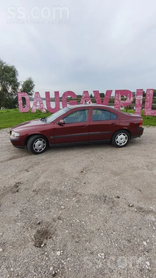 Volvo Volvo S60 2.4 benzīns/gāze, laba vizuālā un tehnis