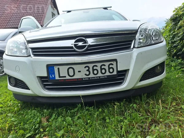 Opel Astra - 1