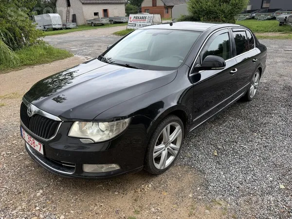 Slimības lapa , Jāmaina dpf kvēpu filtrs , un aizmugurē atsperes.
Viss darbojas un brauc bez problēmām. ...