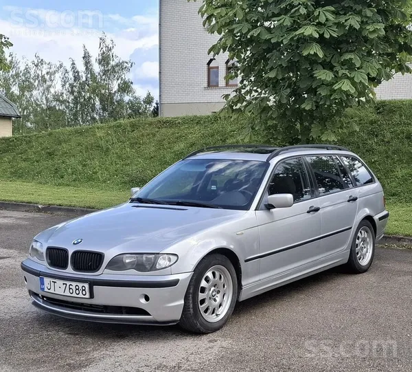 BMW 320
