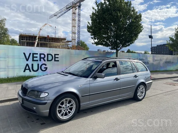BMW 320