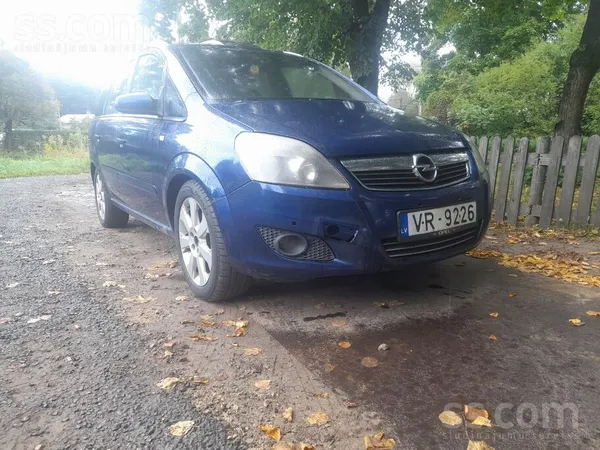 Opel Steidzami Pārdodas opel zafira b cosmo koplektacij