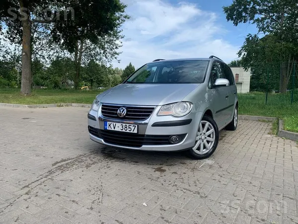 Volkswagen Pārdodu VW Touran septiņvietīgs, ar uzticamo 1, 9 
