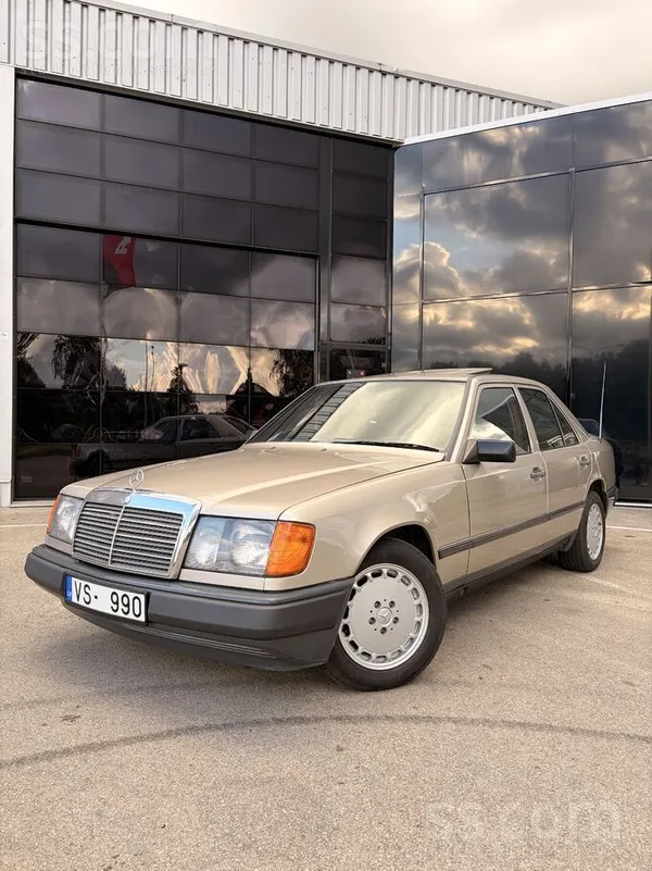 Mercedes E230