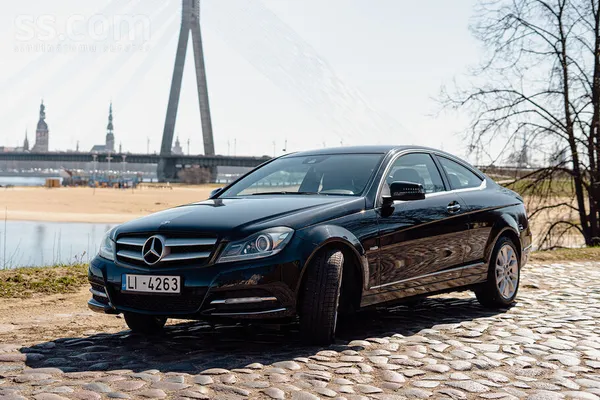 Lv: 

Pārdodu koptu un uzticamu Mercedes-Benz C180 (115 kW). 

Tikko izieta tehniskā apskate. Automašīna ir labā tehniskā ...