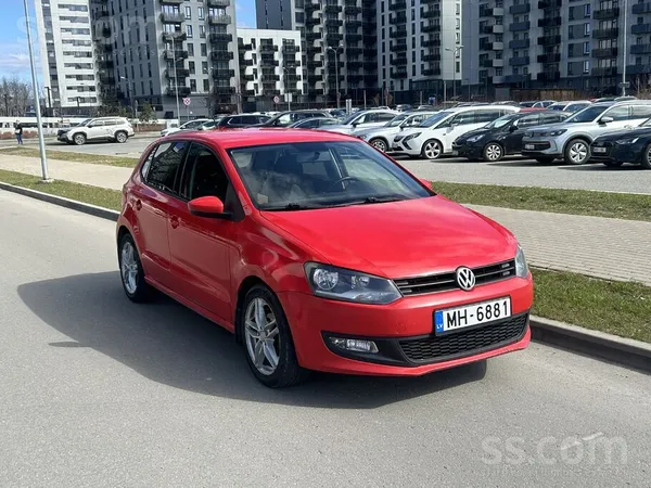 Volkswagen Pārdod Volkswagen Polo V 1.6D (75zs) labā tehniskā