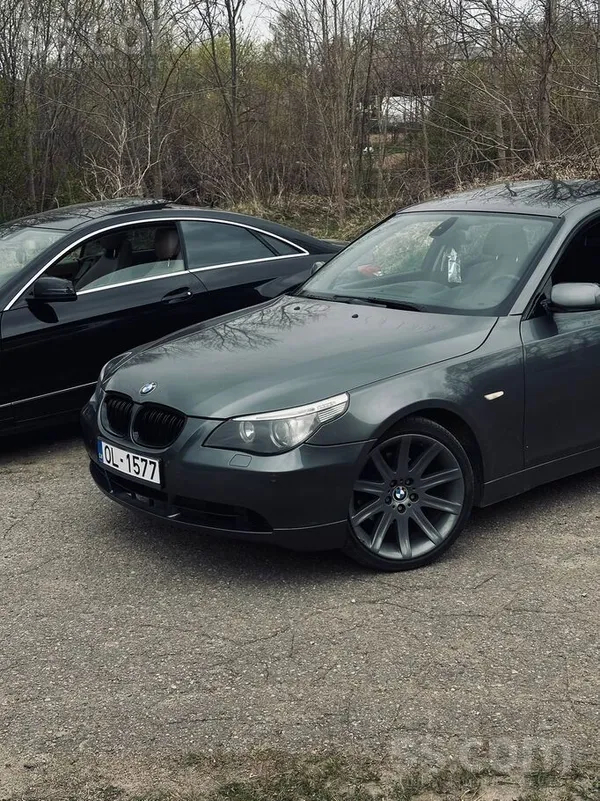 BMW 525