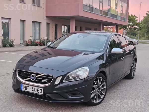 Volvo S60