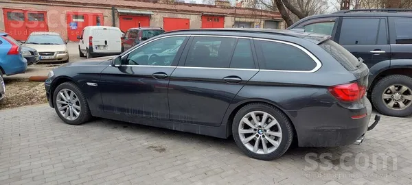BMW 525