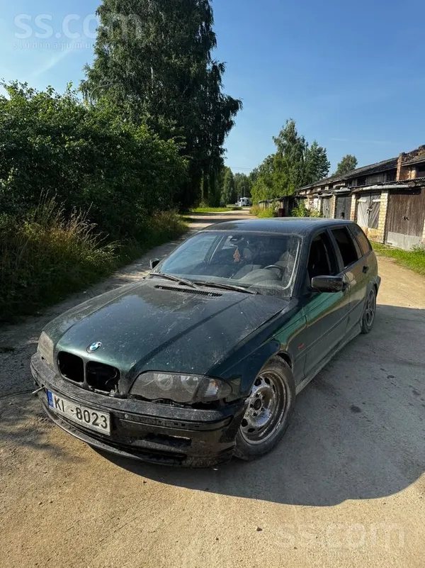 BMW 320