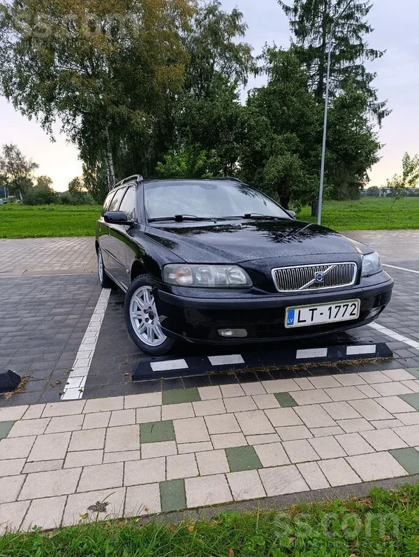 Volvo Pārdodu v70 120kw/163zs. Mana ipašuma 7 gādi. Noma