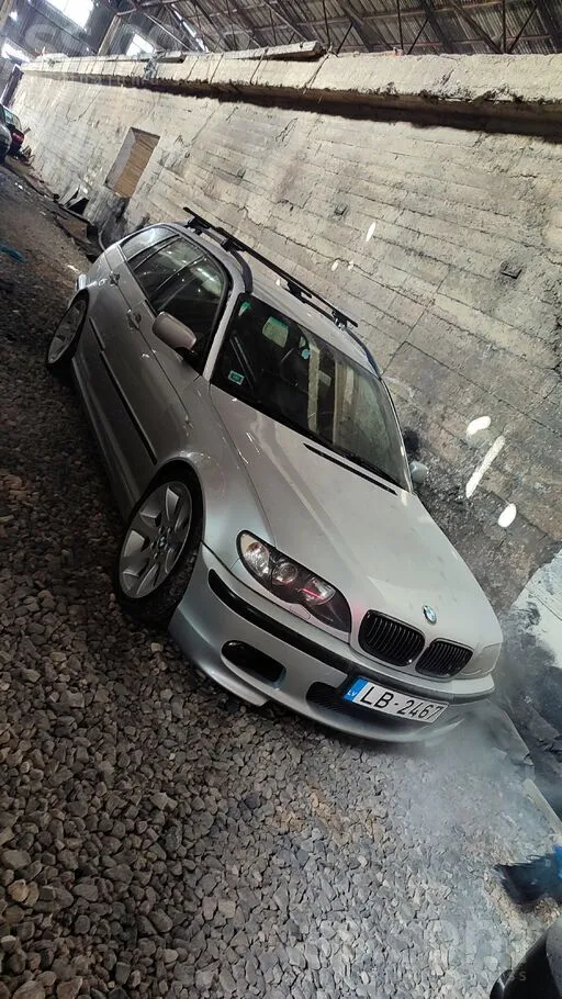 BMW 330