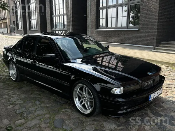 Pārdodu va Mainu BMW E38 Facelift labā tehniskā un vizuālā stāvoklī. 
Komfo