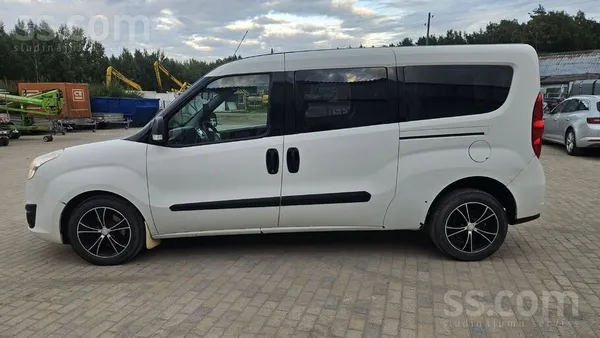 Opel Pārdodu 1.6 dīzelis 6 pakapju atrumkārba. garā bāz