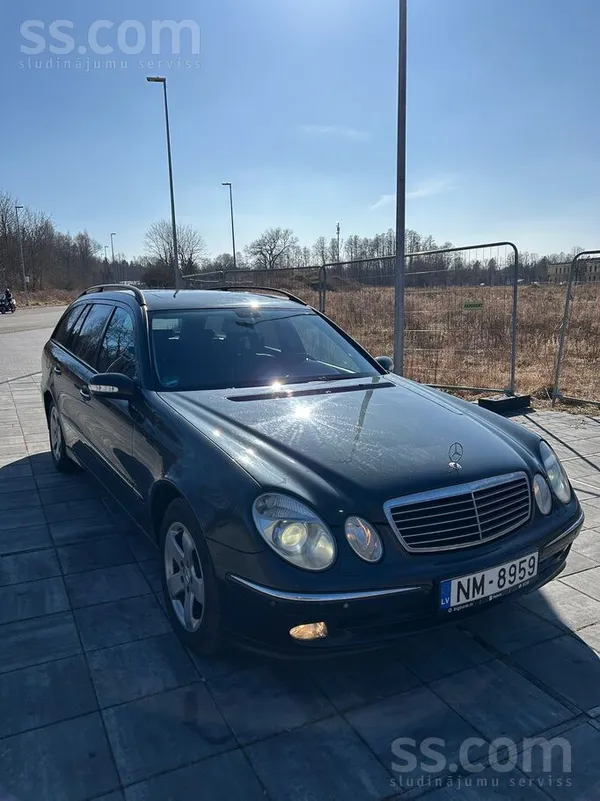 Mercedes E220