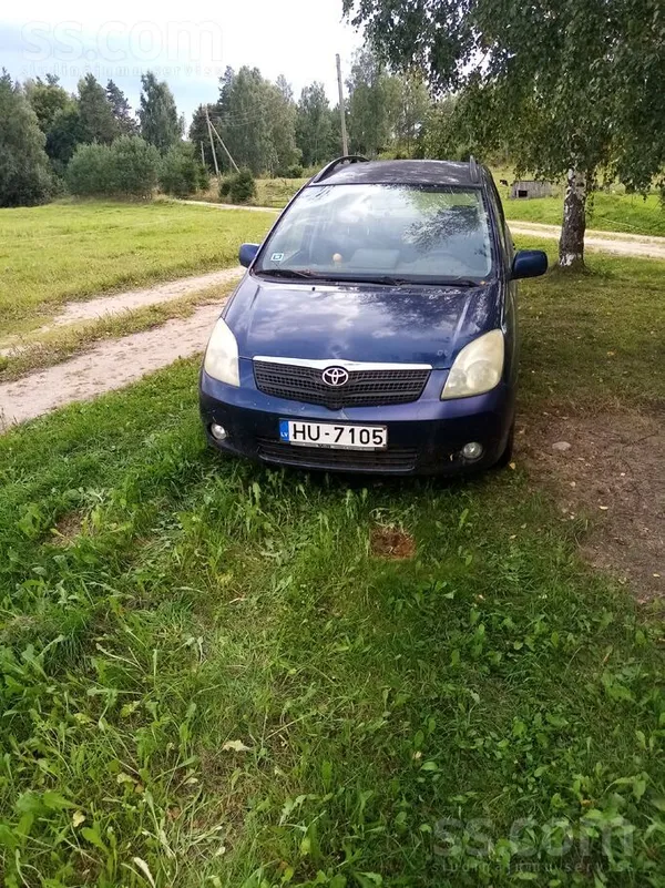 Toyota Продается, заводится едет.