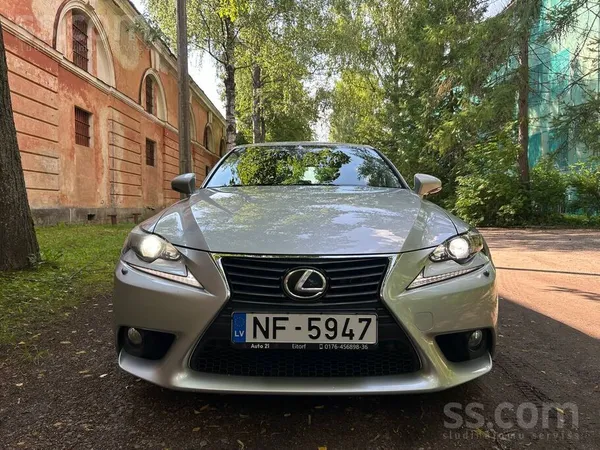 Pārdodu labi uzturētu mašīnu, kas ir labā tehniskā un vizuālā stāvoklī. Auto