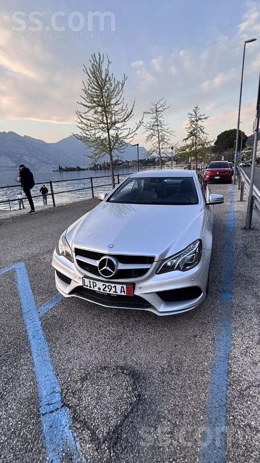 Mercedes Очень красивый и ухоженный Mercedes-Benz E200 Coup