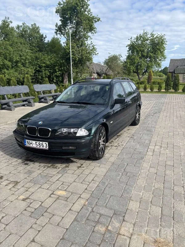 BMW 320