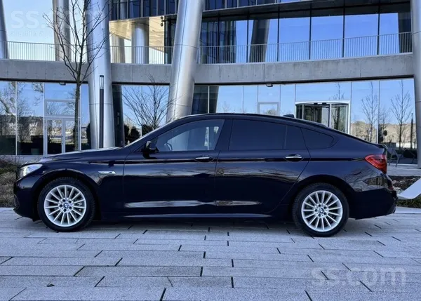 BMW 530