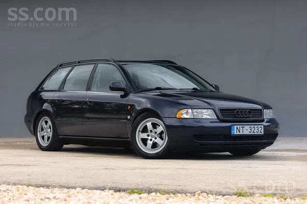 Audi Pārdodu Audi A4 Quattro. Manuāls, 2.6 v6 benzīns.