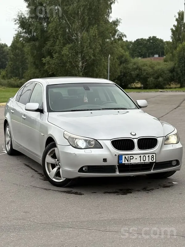BMW 525