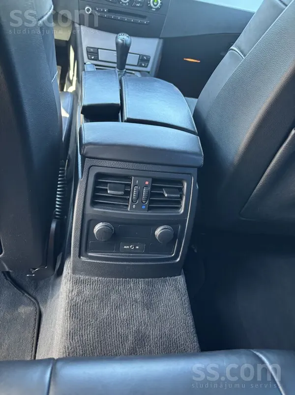 BMW 525