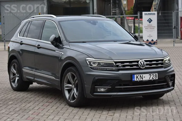 Volkswagen Pārdošanā Volkswagen Tiguan aprīkots ar divlitrīgu