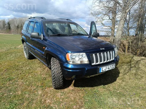 Pārdodu labu Jeep. Saliktās jaunas bremzes, labas dubļu riepas. Labs medību