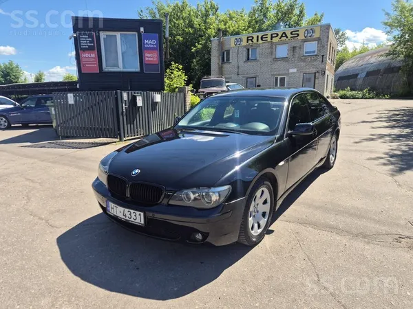 BMW 730