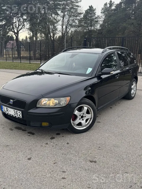 Volvo V50