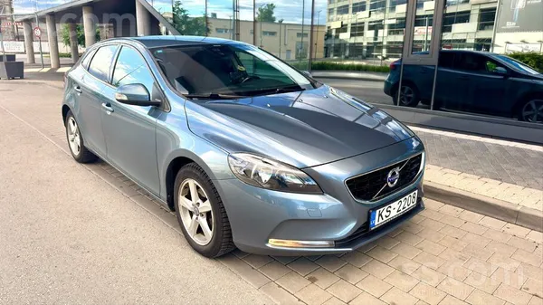 Volvo V40