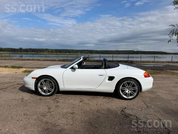 Porsche Sterils Porsche Boxter. Bijis Japānas Porsche klub