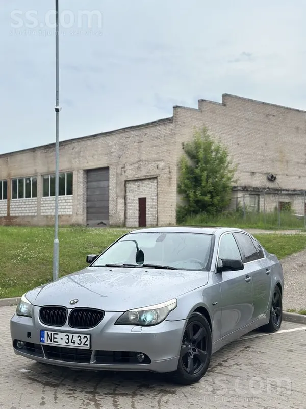 BMW 530