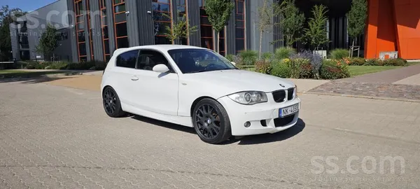 BMW 120
