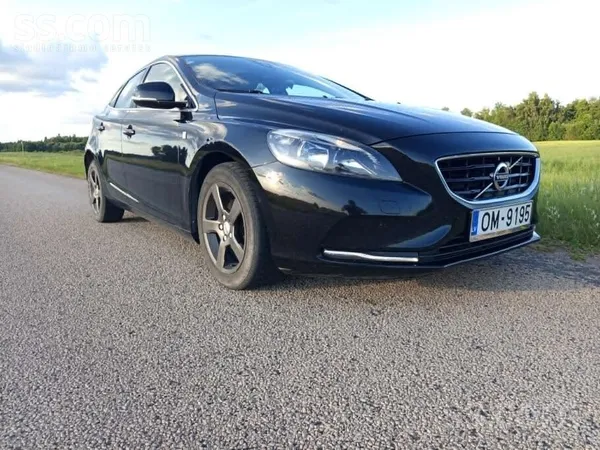 Volvo V40