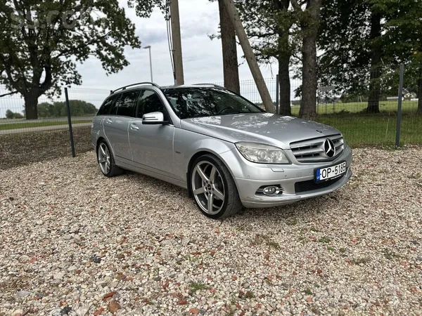 Mercedes Tikko ievesta. 