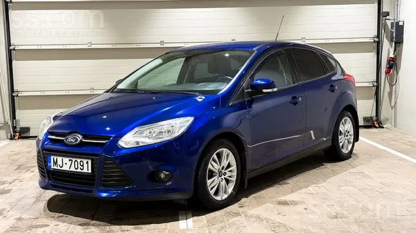 Pārdodu Ford Focus 2014. gada 1.0 benzīns 92kw. 6 ātrumu manuālā kārba. Orģi
