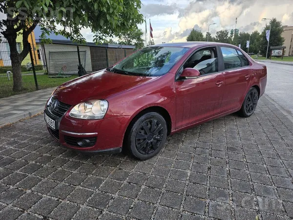 Volkswagen 1.6 (75kW), manuālā ātrumkārba. 