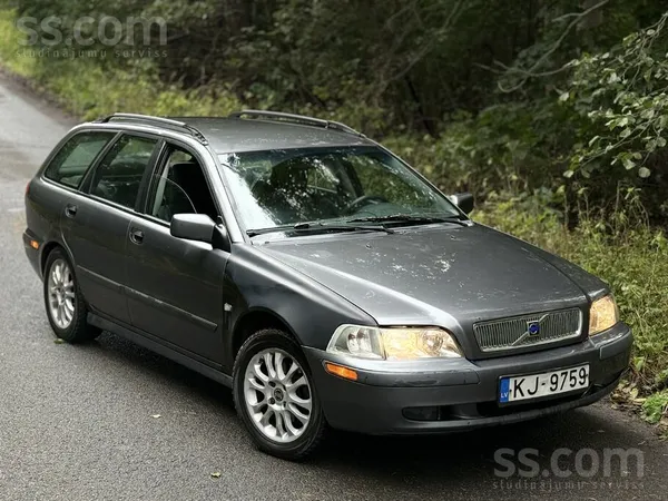 Volvo V40 1.6 benzīns/gāze

Pārdodu Volvo V40 ar 1.6 benzīna dzinēju un Vi