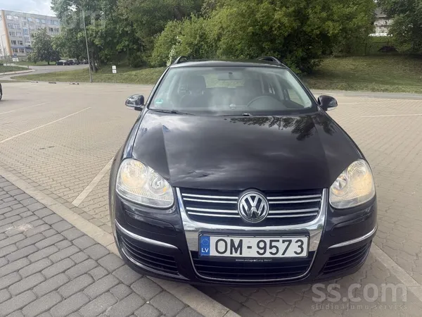 Volkswagen Golf 5 - 1