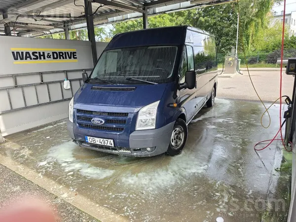 Ford Pārdodu 2010. gada Ford Transit kravas busu ar 2.2