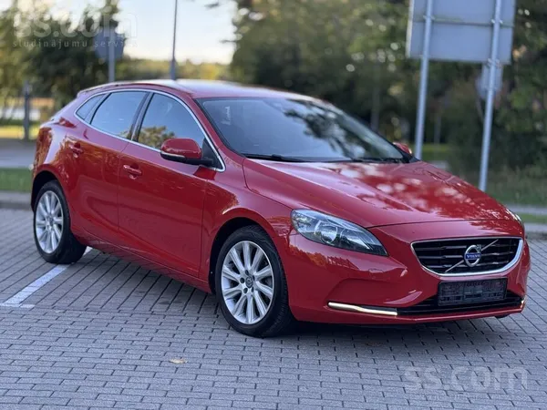 Summum Volvo V40 2, 0 Dīzelis. 

Oriģināls Nobraukums 306 262Km
Pieejama