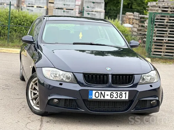 BMW 320