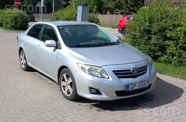Svaiga TA 14.07.2027. D4D motors. Automāts. Ļoti ekonomiska, 4.1l/100 km uz šosejas. Labā vizuālā un tehniskā stāvoklī. Virsū ...