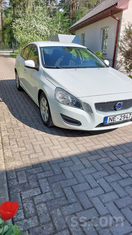 Volvo S60