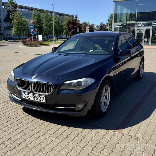 BMW 525