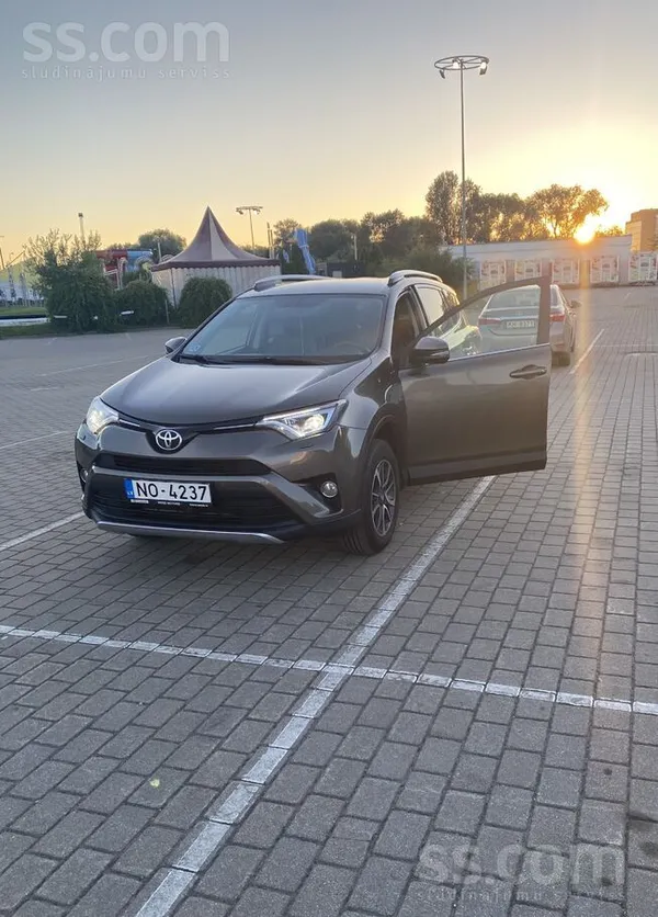 Toyota Продаётся Toyota Rav4, 2016 г. 