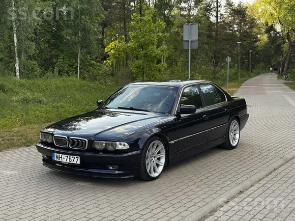 BMW 740